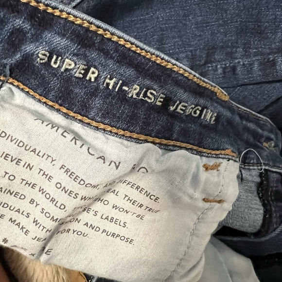 American Eagle Next Level Stretch Super High Rise Jegging Size 14 - Picture 3 of 4